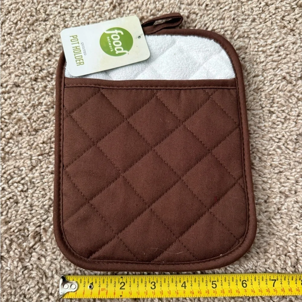 NWT Food Network | Quilted Brown and White Pot Holder | 100% Cotton